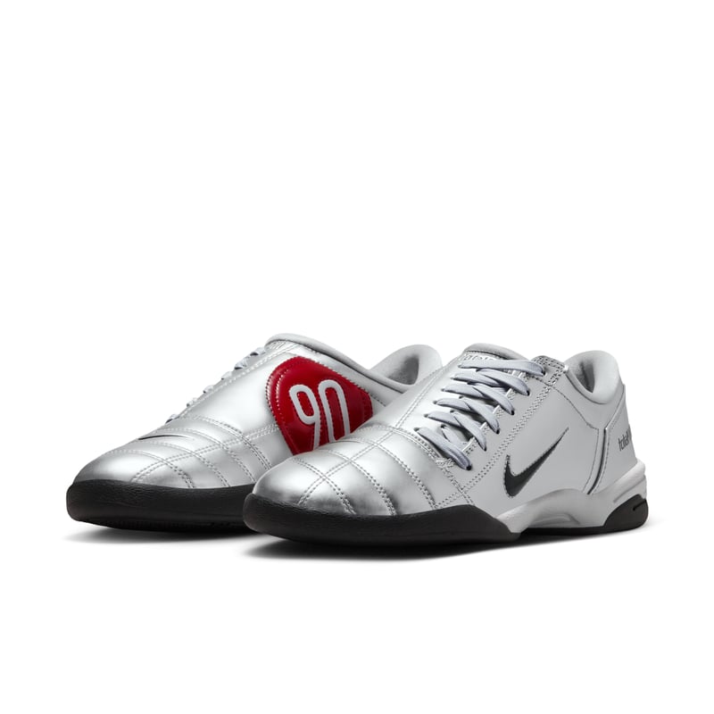 Nike Total 90 IM7595-001 05