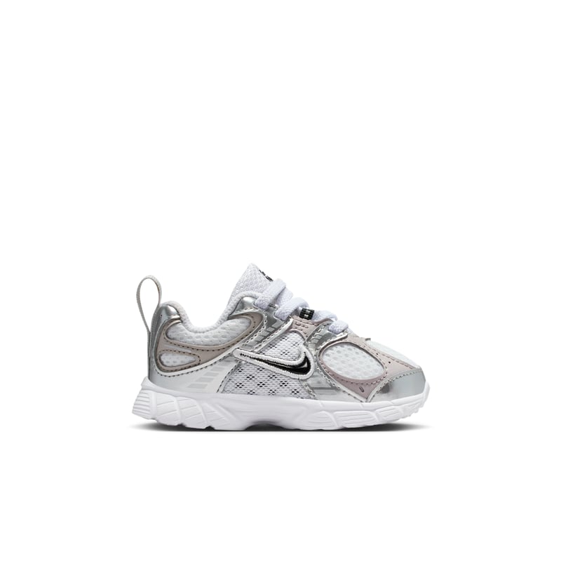 Nike V5 RNR HQ6413-100 03