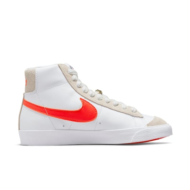 Nike Blazer Mid '77 SE DH6757-100 03