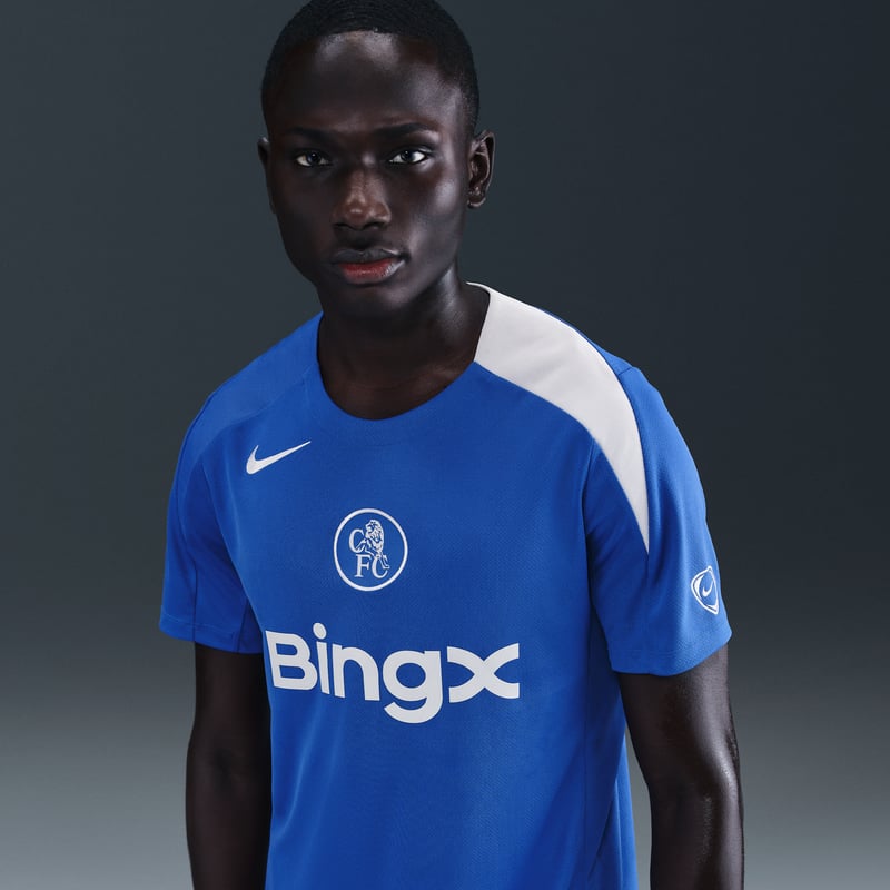 Nike Chelsea F.C. Strike Third Dri-FIT Total 90 Shirt "Game Royal & Field Silver" | Men | Football | 01 | SPORTSHOWROOM