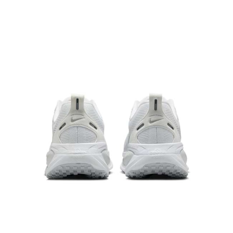 Nike Vomero 18 HM6804-104 06