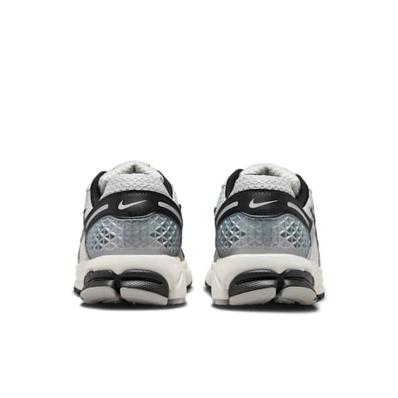 Nike Zoom Vomero 5 HQ1182-001 06
