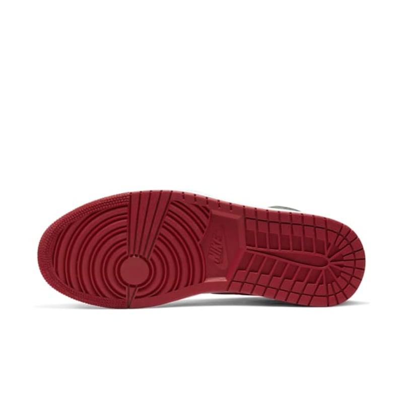 Jordan 1 Retro High OG 555088-062 02