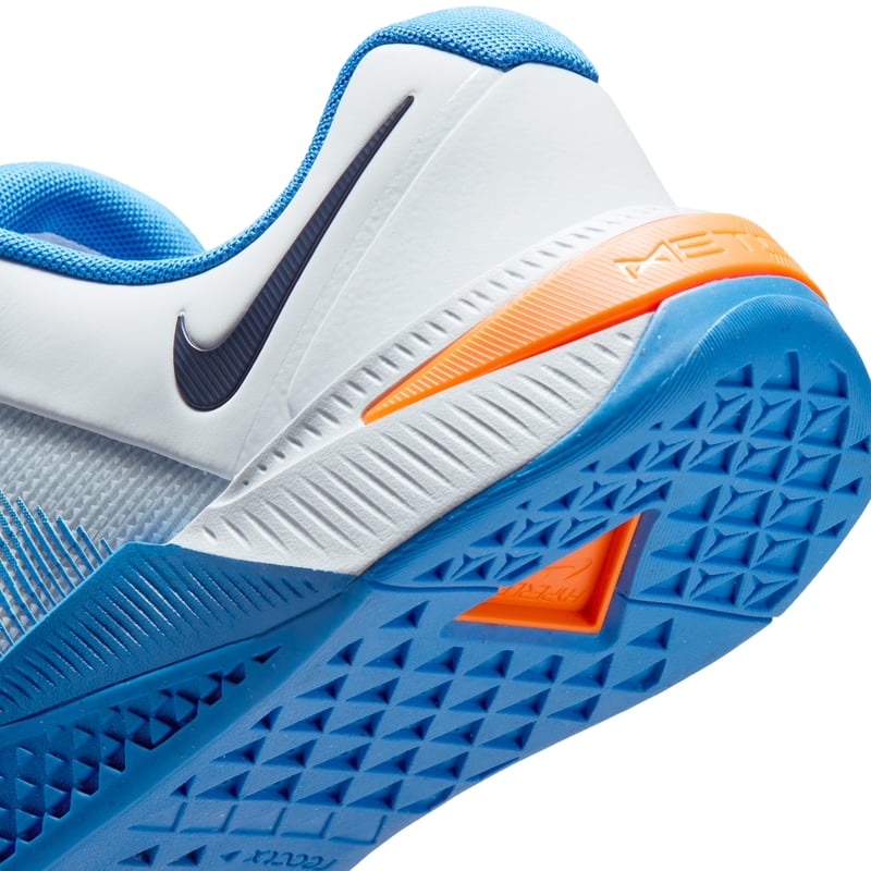 Buty treningowe Nike Metcon 10 "Football Grey & Orange Frost" | Mezczyzni | Trening | 08 | SPORTSHOWROOM