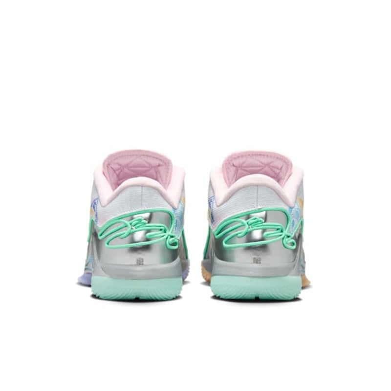 Nike LeBron 22 x Monopoly FZ1097-100 06
