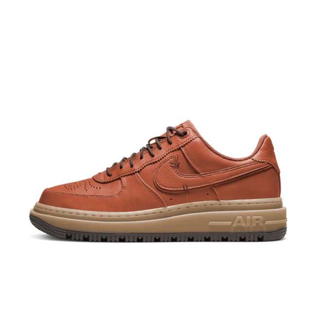 Nike Air Force 1 Luxe