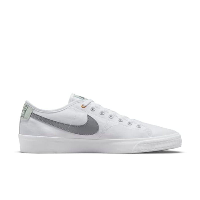 Nike SB Blazer Court x Daan Van Der Linden CZ5605-100 03