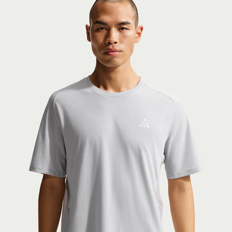 Nike ACG 'Solar Chase' Dri-FIT ADV Shirt "Grey Fog & College Grey" | Men | Outdoor | 01 | SPORTSHOWROOM