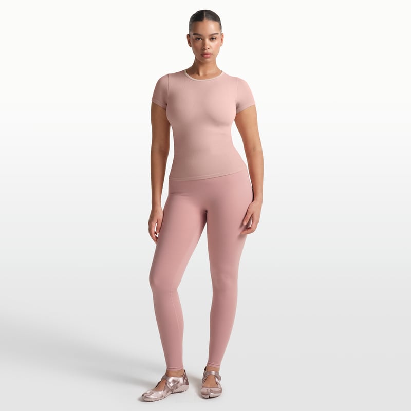 NikeSKIMS Ribbed Seamless IR5002-662 04