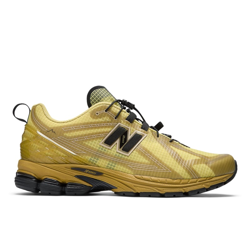 New Balance 1906R x CAYL M1906RCY 01