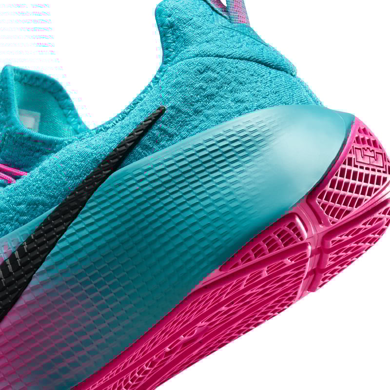 Nike LeBron TR1 FJ6151-301 08