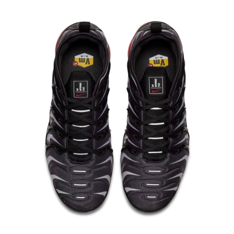 Nike Air VaporMax Plus AQ8632-001 04