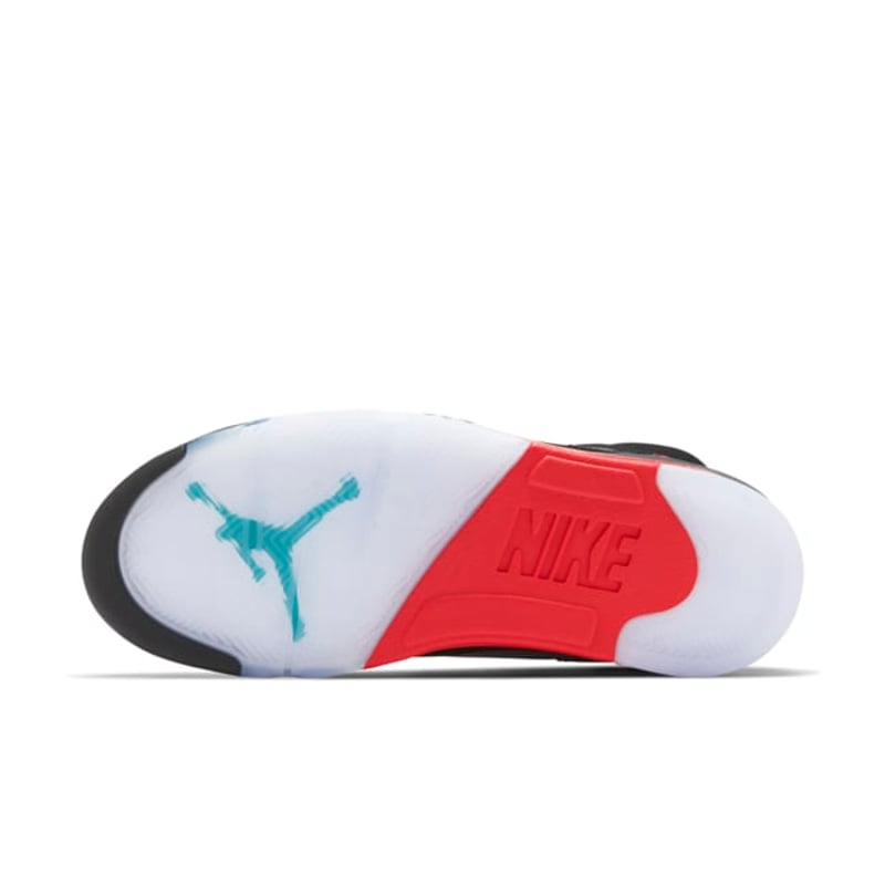 Jordan 5 Retro CZ1786-001 02