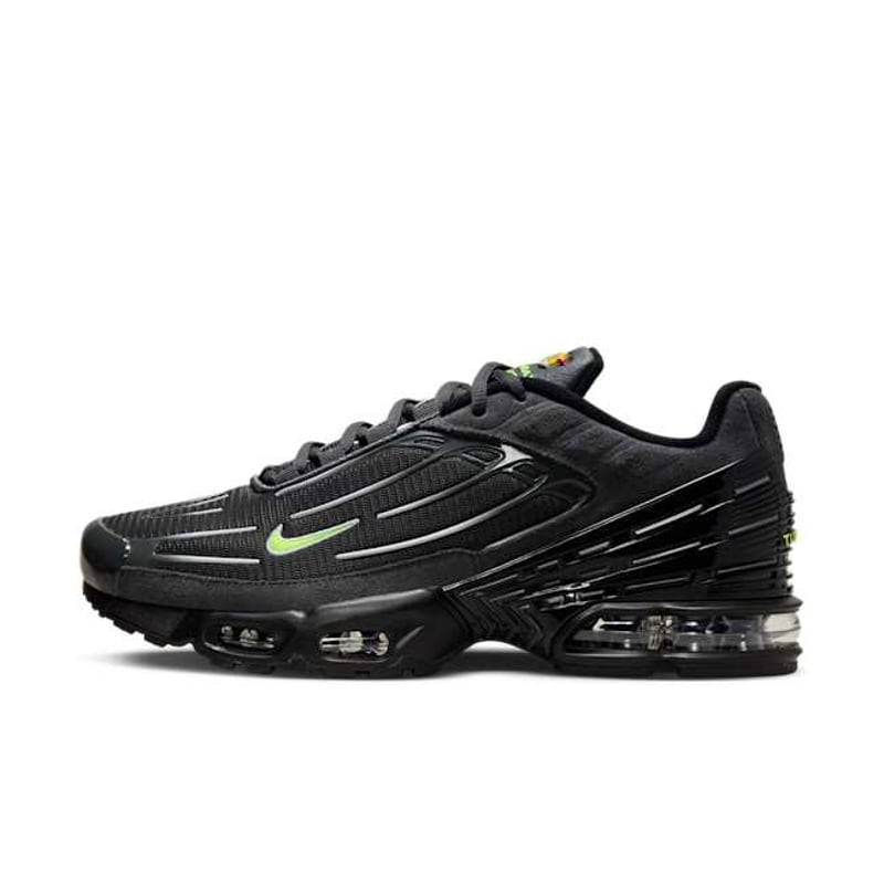 Nike Air Max Plus 3 FQ2387-001 01