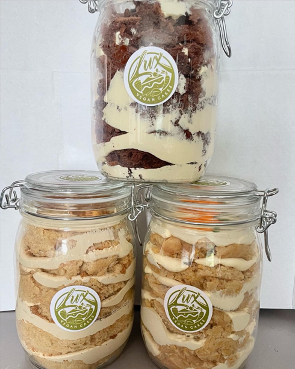 Lux Vegan Cakes 4003 01