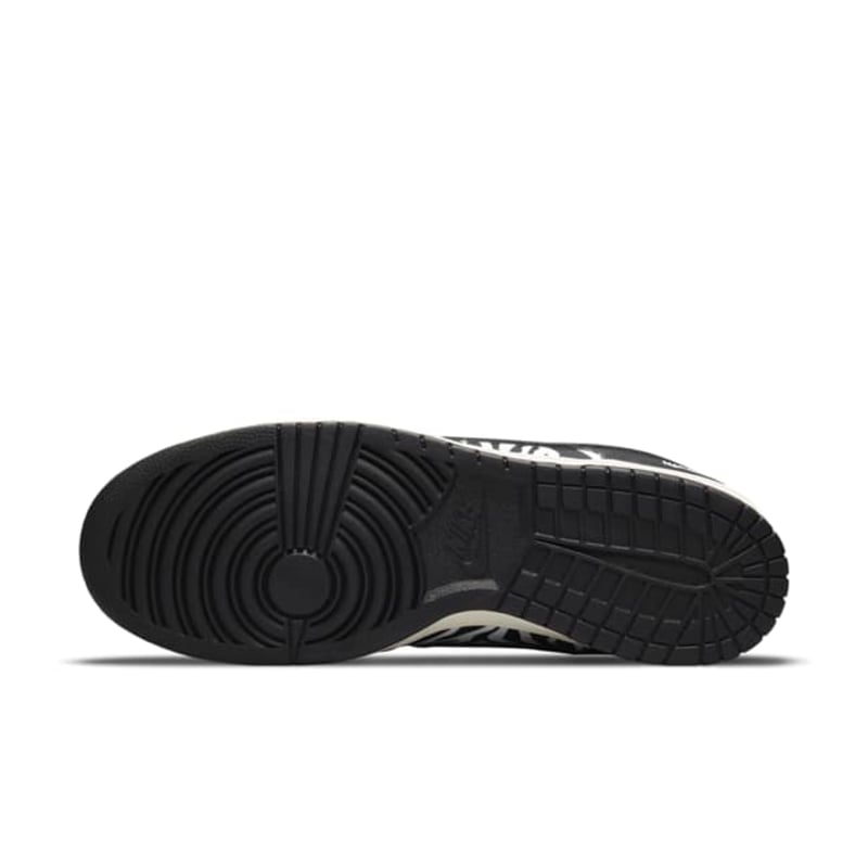 Nike SB Dunk Low x  Quartersnacks DM3510-001 02