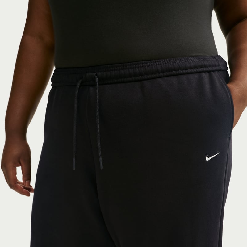 Nike Studio Fleece Medium Weight Oversized High-Rise Cuffed Bukse "Total Black & Sail" | Dame | | 05 | SPORTSHOWROOM