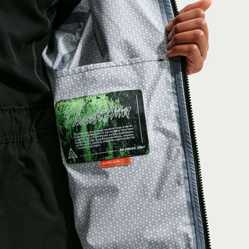Nike ACG "Phantazma" Storm-FIT ADV Jakke "Black" | Dame | | 07 | SPORTSHOWROOM