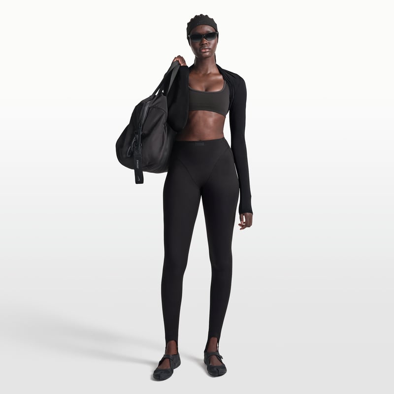 NikeSKIMS Ribbed Seamless IU8300-054 04