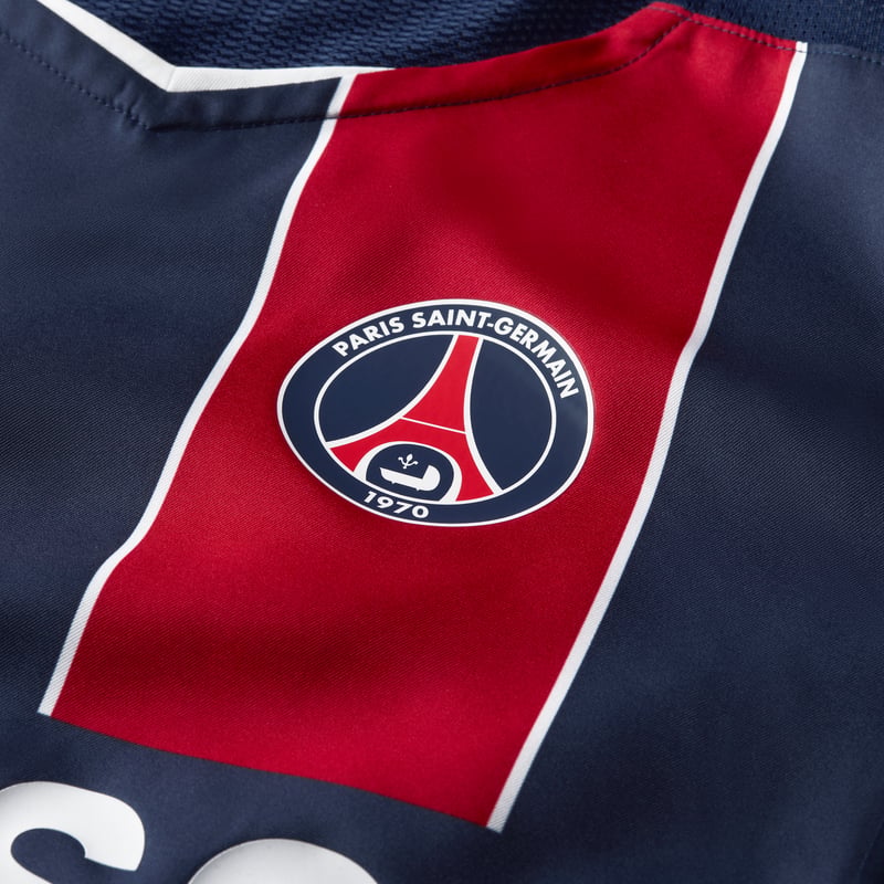 Nike Paris Saint-Germain 2004 Total 90 Reissue Replica Shirt "Midnight Navy & University Red" | Men | Football & SportStyle | 06 | SPORTSHOWROOM
