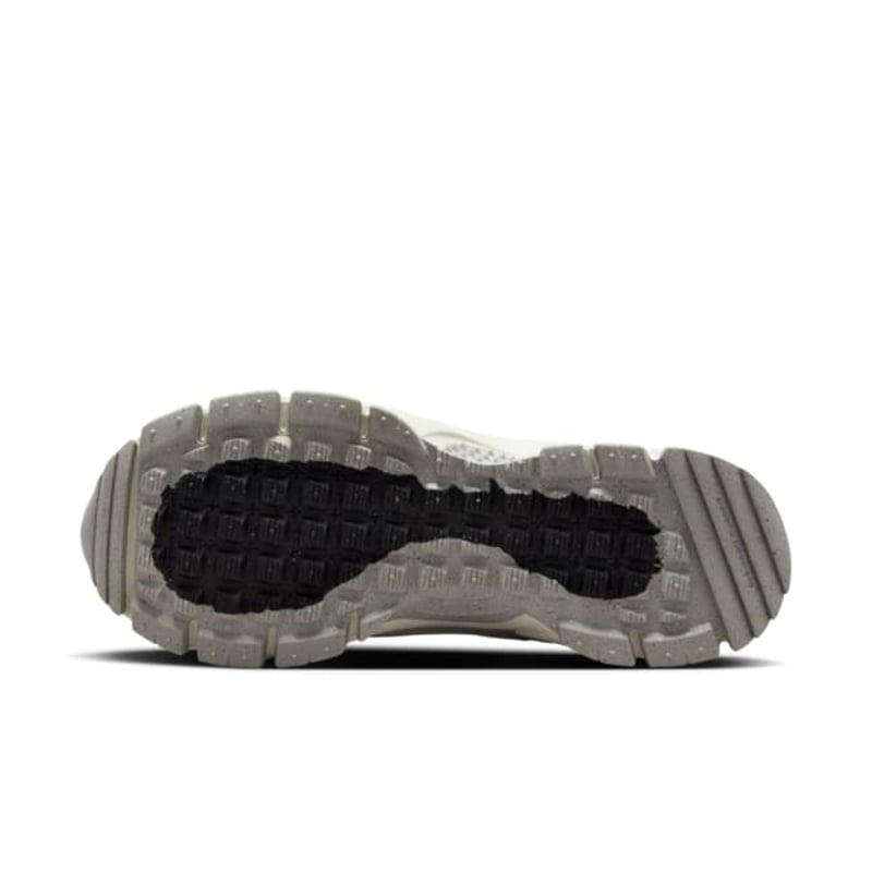 Nike Zoom Vomero Roam HV6410-100 02