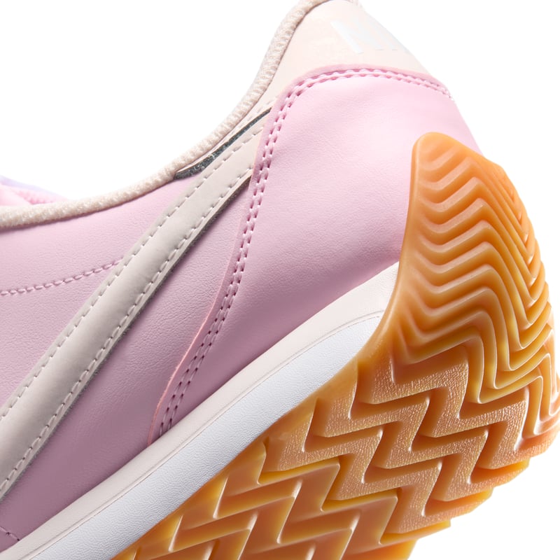 Nike Pacific Leather SE sneakers "Pink Foam & Pearl Pink" | Dames | Sportstyle | 08 | SPORTSHOWROOM