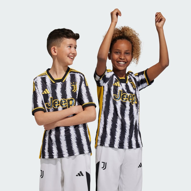 Juventus shop | adidas | 90 FTBL