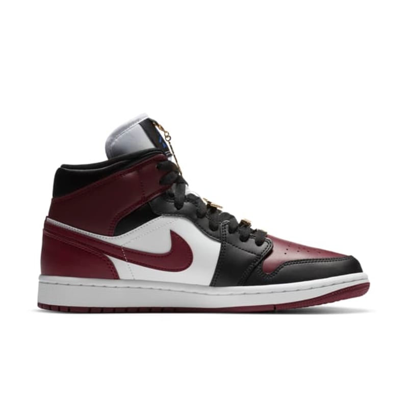 Jordan 1 Mid SE CZ4385-016 03