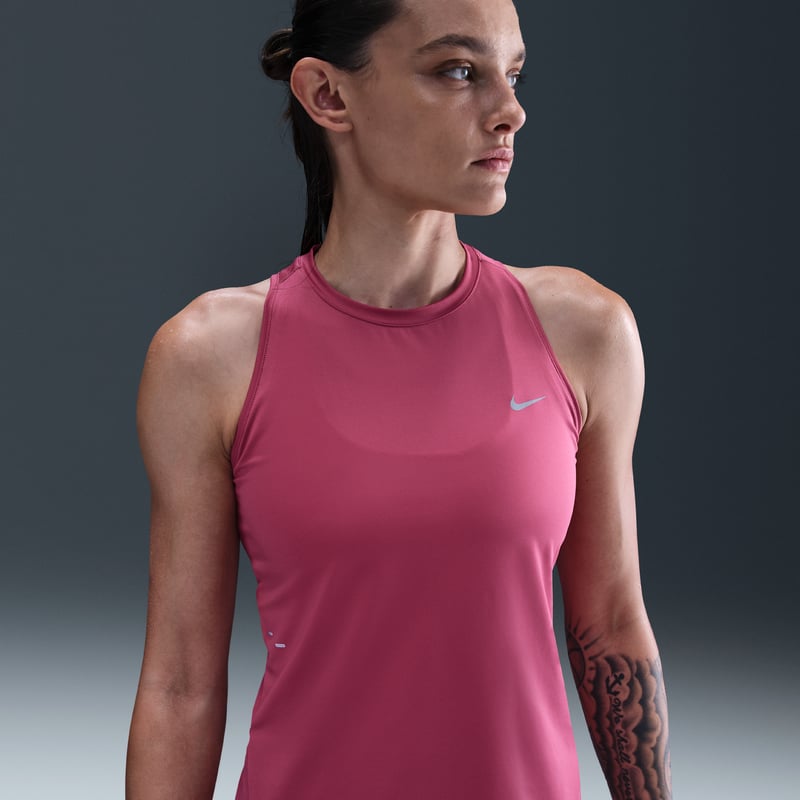 Nike Swift Dri-FIT HQ0620-634 01
