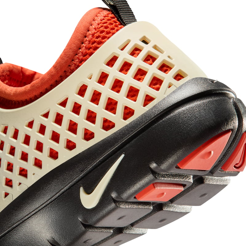 Nike Rejuven8 Run sneakers "Black & Rust Factor" | Kvinnor | Sportstyle | 08 | SPORTSHOWROOM