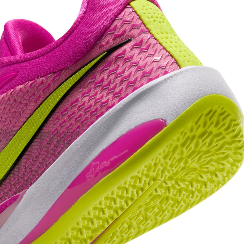 Scarpe da basket Nike Sabrina 4 "The Switch" | Donna | Pallacanestro | 08 | SPORTSHOWROOM