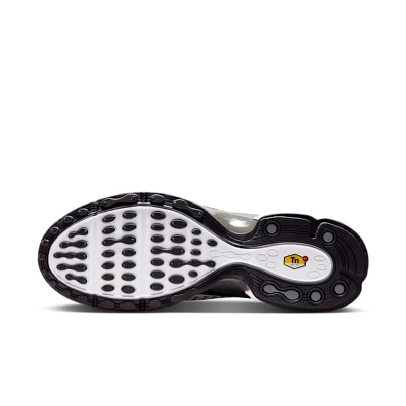 Nike Air Max Plus 7 HQ2197-100 02