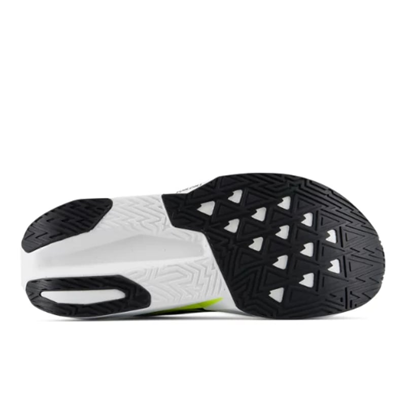 Tekaški copati New Balance FuelCell Rebel v5 "Silver Metallic & Black" | Moški | Tek | 03 | SPORTSHOWROOM