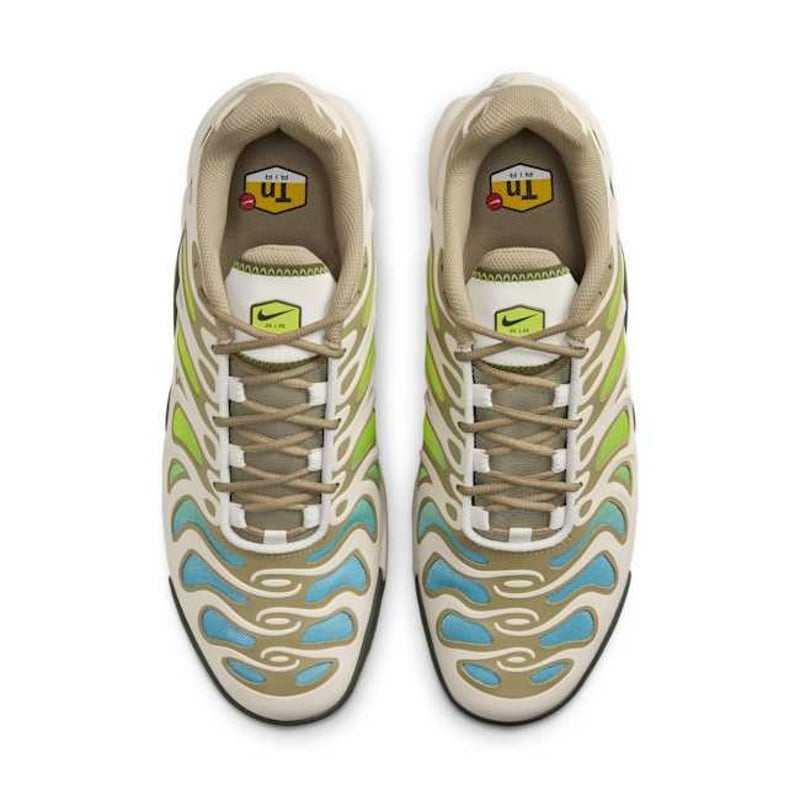 Nike Air Max Plus Drift FD4290-008 04