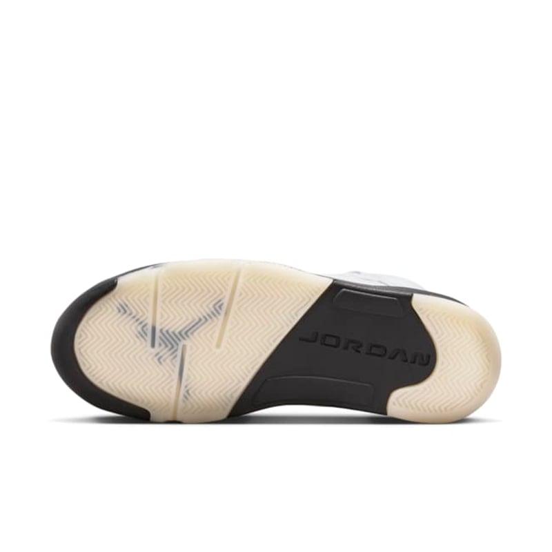 Jordan 5 Retro DD0587-110 02