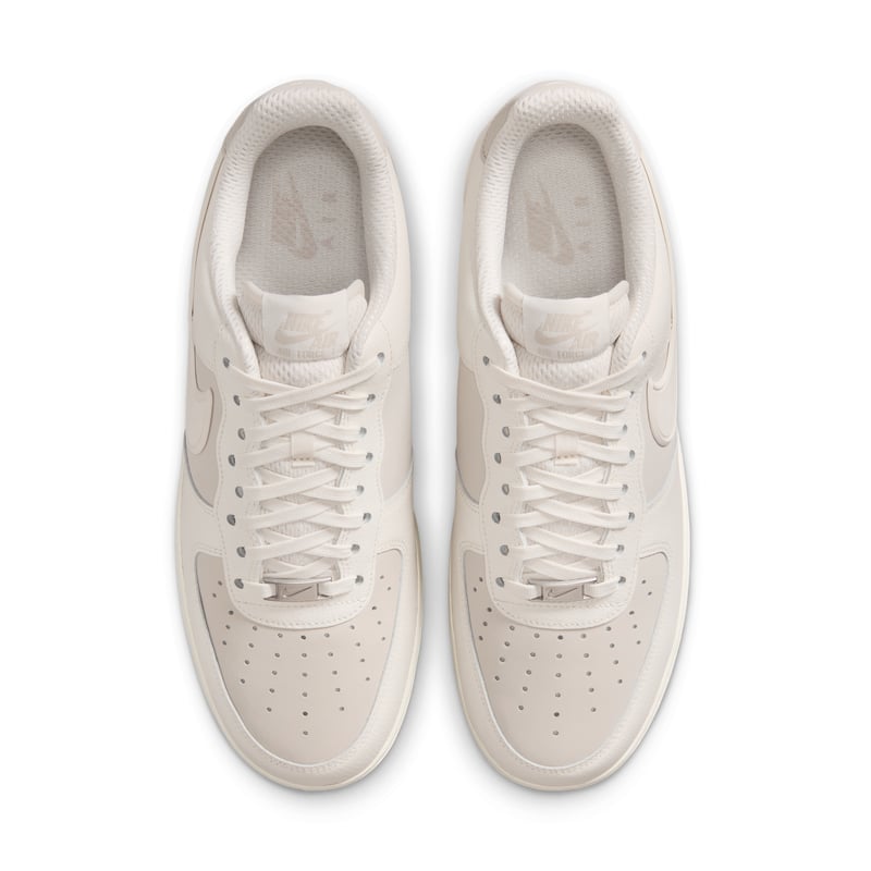 Sneakersy Nike Air Force 1 '07 LV8 "Sail & Light Bone" | Mezczyzni | Sportstyle | 04 | SPORTSHOWROOM