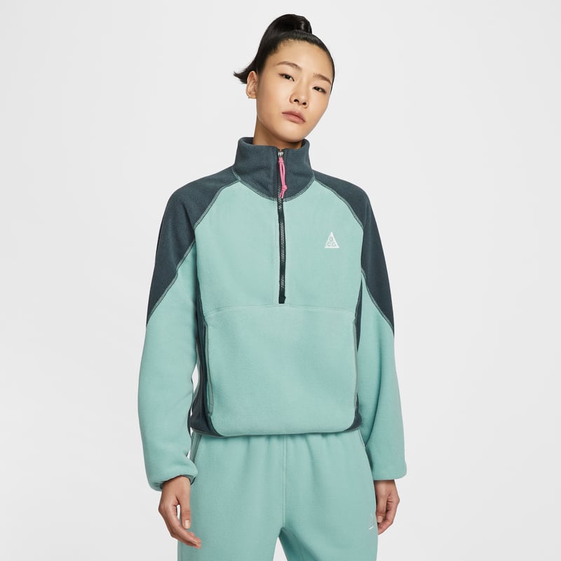 Nike ACG "Wolf Tree" 1/2-Zip Topp "Cannon & Seaweed" | Dame | | 01 | SPORTSHOWROOM