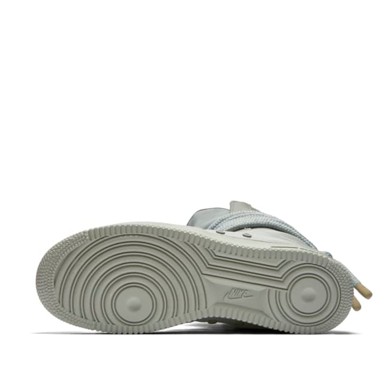 Aa1128 nike online