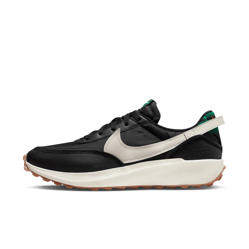 Nike waffle black and sales white