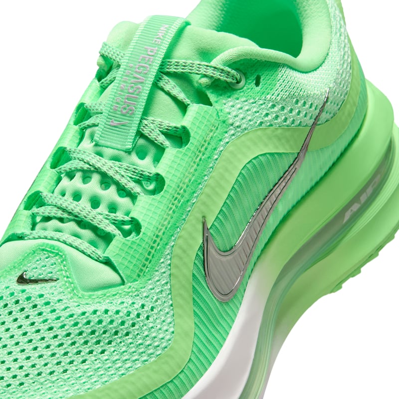 Nike Pegasus Premium runners "Illusion Green" | Women | Running | 06 | SPORTSHOWROOM
