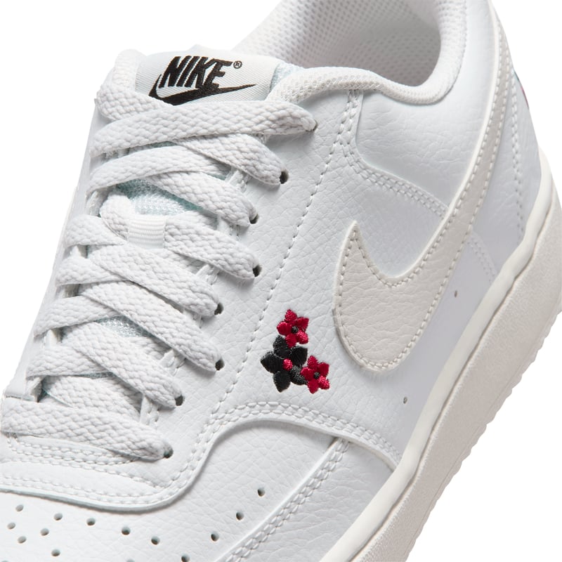 Nike Court Vision Low SE sneakers "Stitched Floral" | Dames | Sportstyle | 07 | SPORTSHOWROOM