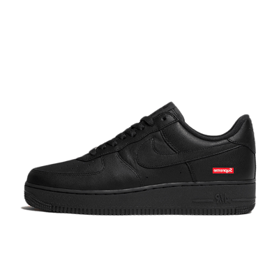 Nike Air Force 1 x Supreme | SPORTSHOWROOM Nike Air Force 1 x Supreme | SPORTSHOWROOM