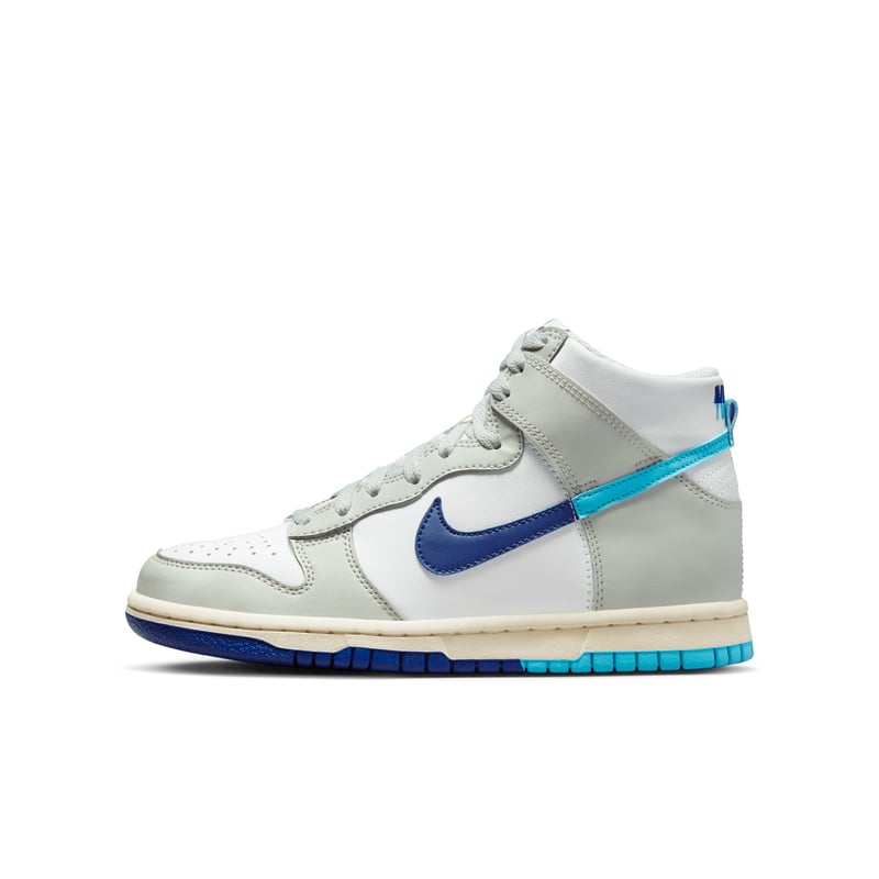 Nike Dunk High SE FN7995-100 01