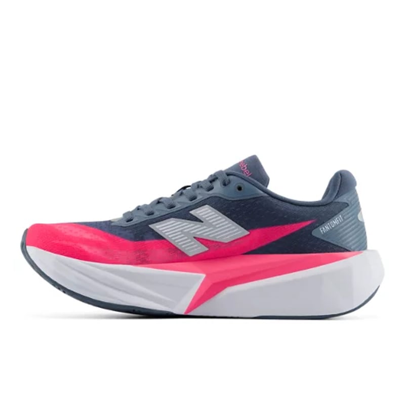 Tekaški copati New Balance FuelCell Rebel v5 "Shadow Blue & Pink Heat" | Ženske | Tek | 01 | SPORTSHOWROOM