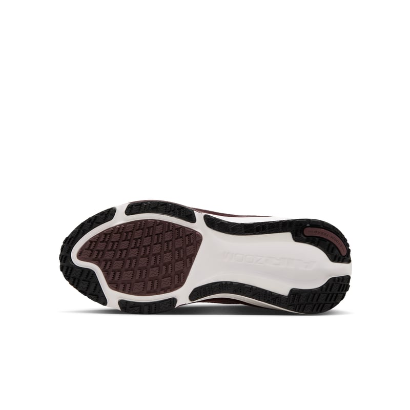 Nike Pegasus 42 GORE-TEX runners "Mystic Dates & Tattoo" | Men & Women | Running | 02 | SPORTSHOWROOM