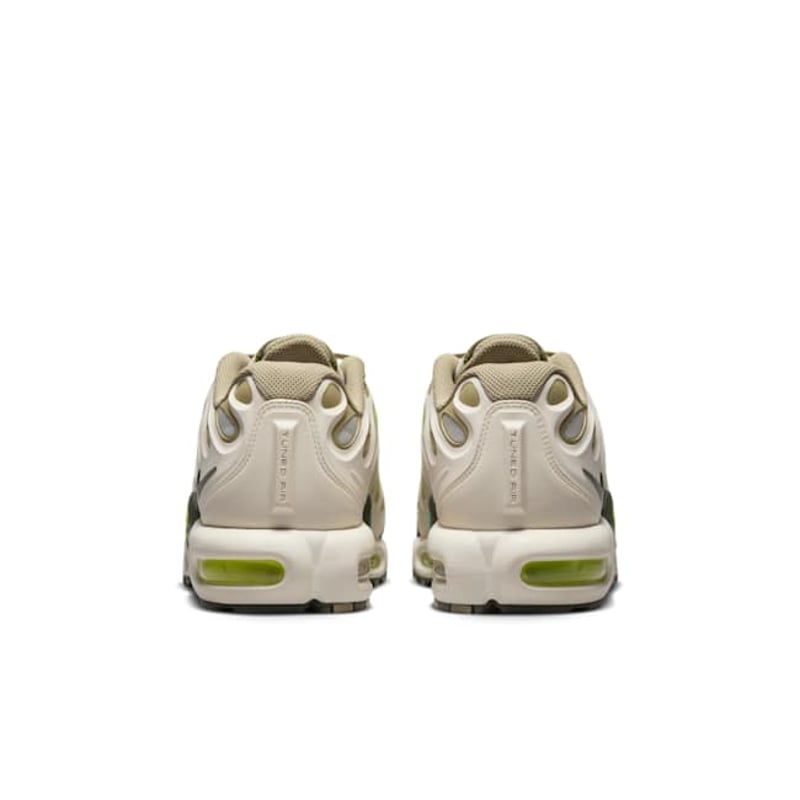 Nike Air Max Plus Drift FD4290-008 06