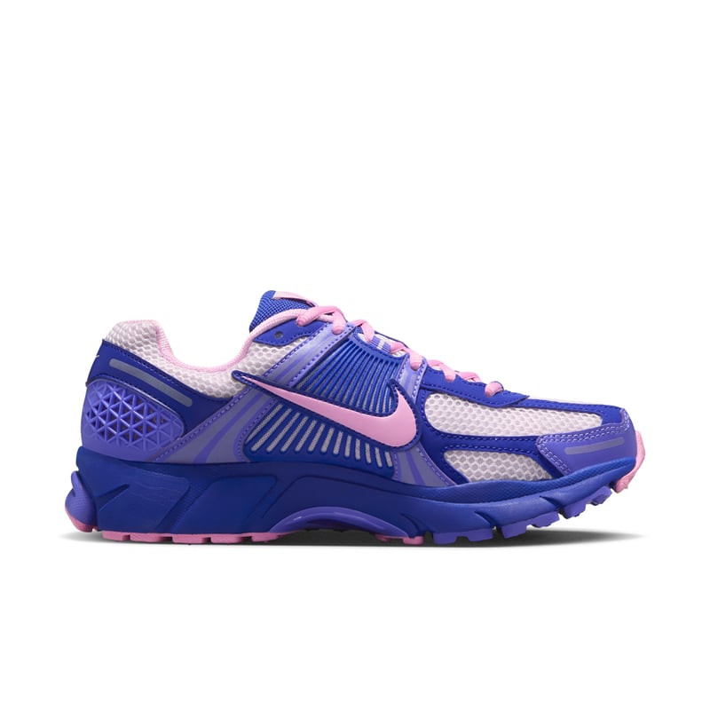 Nike Zoom Vomero 5 trainers "Old Royal & Bleached Lilac" | Women | SportStyle | 02 | SPORTSHOWROOM
