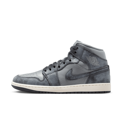 Jordan 1 Mid SE FJ3448-001 01