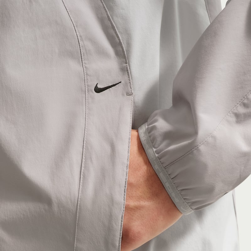 Kurtka Nike Tech Helios Dri-FIT Shell "Grey Fog & Off White" | Mezczyzni | | 07 | SPORTSHOWROOM