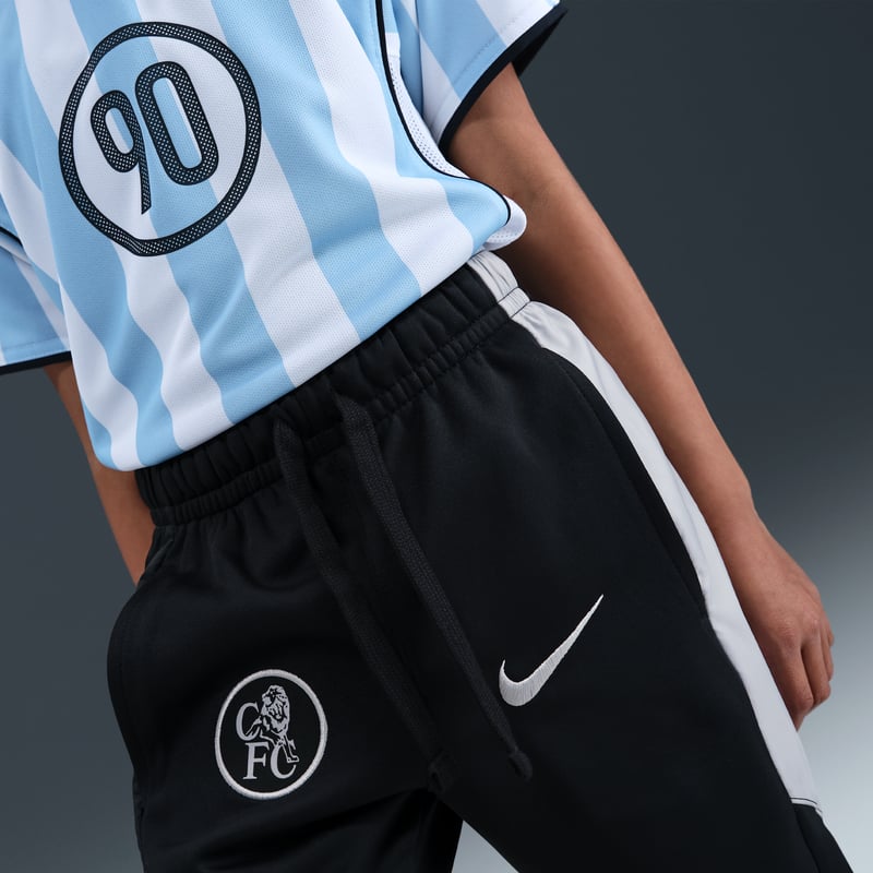 Nike Chelsea F.C. Third Total 90 Woven Tracksuit "Black & Field Silver" | Kids | Football | 04 | SPORTSHOWROOM